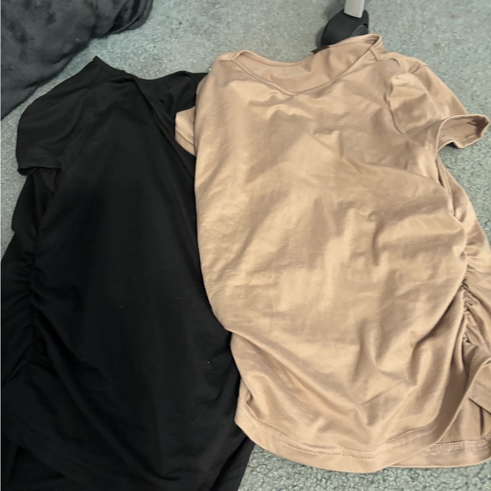 SHEIN Black and Tan Short Sleeve Tees